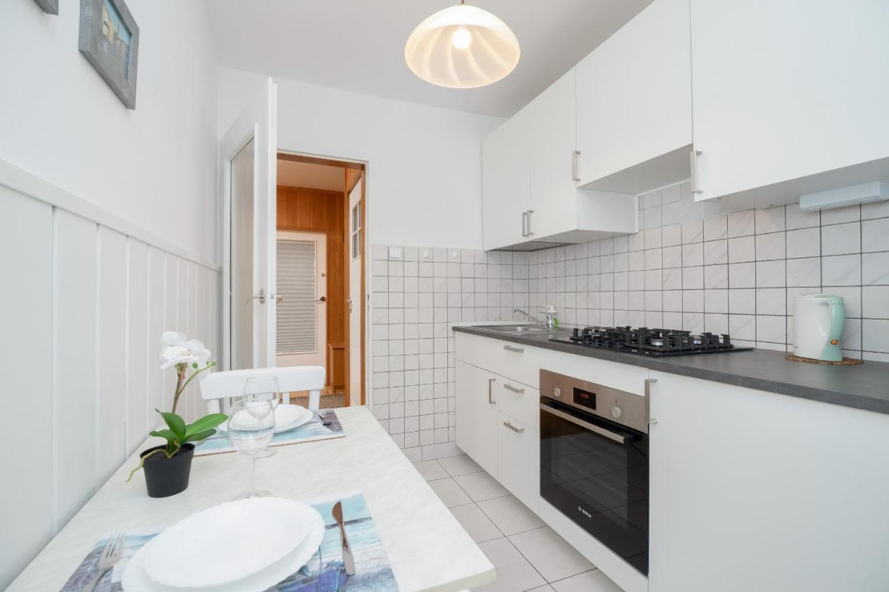 Jozefinska Apartment With Balcony Cracow By Noclegi Renters Cracovia Esterno foto
